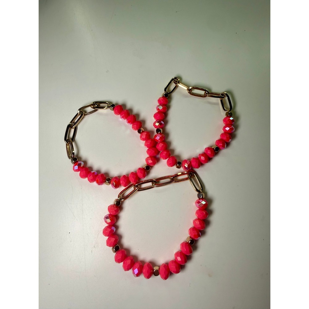 Set of 3 Neon Pink Faceted Bead and Gold Tone Paperclip Chain Stretch Bracelets - Picture 3 of 4